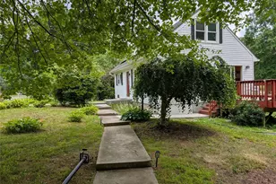67 Pine Ridge Dr, Hopewell Junction, NY 12533 - Photo 3