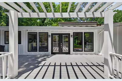 18 W Mall Drive, Huntington, NY 11743 - Photo 37