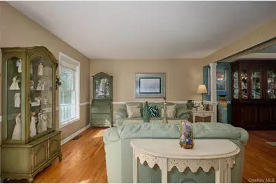 37 Angelo Boulevard, Poughkeepsie, NY 12603 - Photo 11