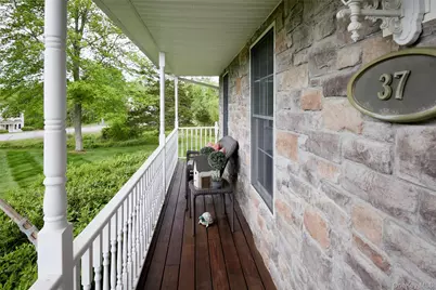 37 Angelo Boulevard, Poughkeepsie, NY 12603 - Photo 5