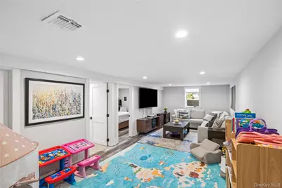 2 Sunderland Street, Melville, NY 11747 - Photo 29