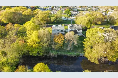 1 Fairwind Court, Oakdale, NY 11769 - Photo 35
