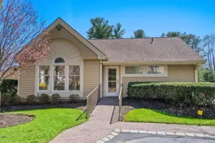 31 Willow Ridge Dr, Smithtown, NY 11787 - Photo 37