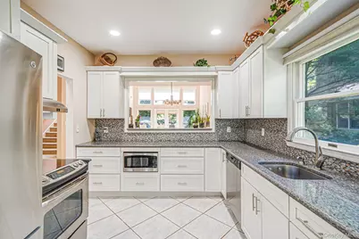 31 Willow Ridge Drive, Smithtown, NY 11787 - Photo 13