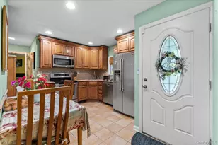 57 Meeting Ln, Hicksville, NY 11801 - Photo 5