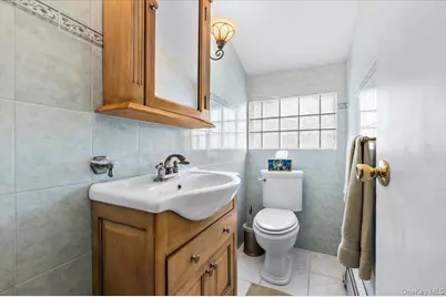 57 Meeting Lane, Hicksville, NY 11801 - Photo 21
