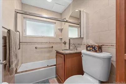 57 Meeting Lane, Hicksville, NY 11801 - Photo 15
