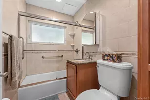 57 Meeting Ln, Hicksville, NY 11801 - Photo 15