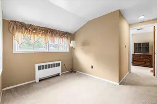 57 Meeting Ln, Hicksville, NY 11801 - Photo 23