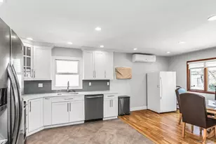 11 Carman Blvd, Massapequa, NY 11758 - Photo 9