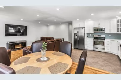 11 Carman Boulevard, Massapequa, NY 11758 - Photo 7