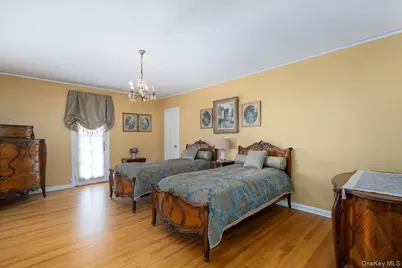 79 Aldershot Lane, Manhasset, NY 11030 - Photo 23