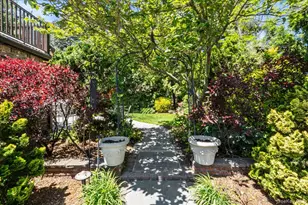 79 Aldershot Ln, Manhasset, NY 11030 - Photo 35