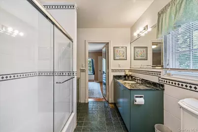79 Aldershot Lane, Manhasset, NY 11030 - Photo 27