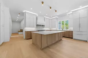 9 Wilderness Rd, Nissequogue, NY 11780 - Photo 9