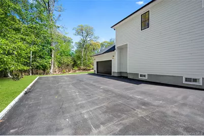 9 Wilderness Road, Nissequogue, NY 11780 - Photo 5