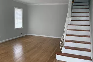 88-13 210th St, Queens Village, NY 11427 - Photo 5