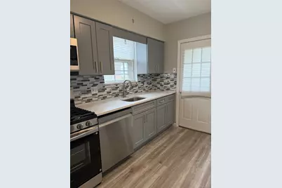 88-13 210th Street, Queens Village, NY 11427 - Photo 7