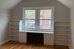 88-13 210th St, Queens Village, NY 11427 - Photo 19