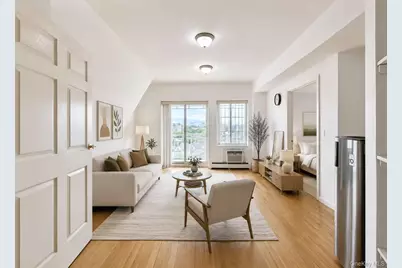 82-15 Queens Boulevard #PH-B, Elmhurst, NY 11373 - Photo 7