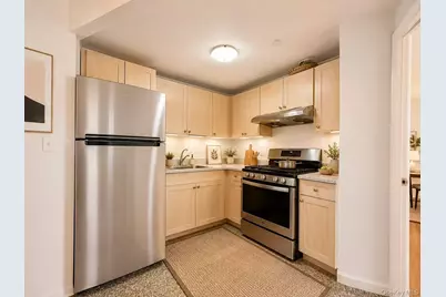 82-15 Queens Boulevard #PH-B, Elmhurst, NY 11373 - Photo 3