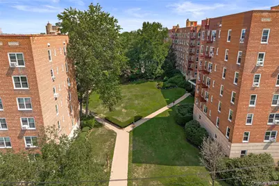1304 Midland Avenue #C20, Yonkers, NY 10704 - Photo 25
