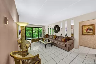 130 Colonial Pkwy, Yonkers, NY 10710 - Photo 5