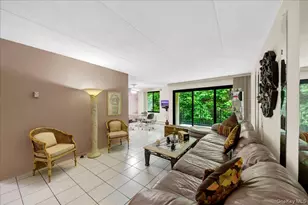 130 Colonial Pkwy, Yonkers, NY 10710 - Photo 3