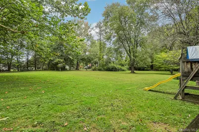 540 Hilltop Road, Yorktown Heights, NY 10598 - Photo 5