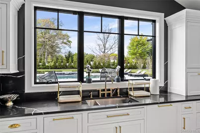 5 Dupont Court, Dix Hills, NY 11746 - Photo 17