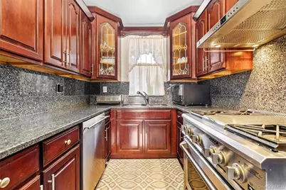 430 Turneur Avenue, Bronx, NY 10473 - Photo 9
