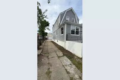 16421 109th Road, Jamaica, NY 11433 - Photo 3