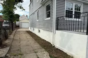 164-21 109th Rd, Jamaica, NY 11433 - Photo 3