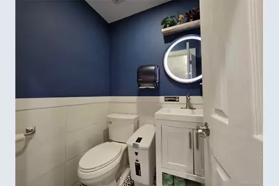 1405 2nd Avenue, New York, NY 10021 - Photo 11