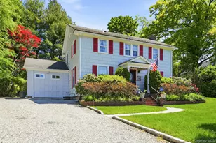 2 Ashley Pl, Glen Head, NY 11545 - Photo 3