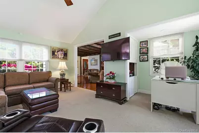 2 Ashley Place, Glen Head, NY 11545 - Photo 9