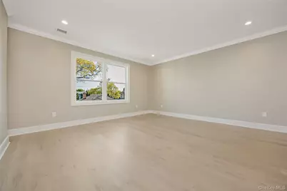 224 Oconnell Street, Massapequa Park, NY 11762 - Photo 21
