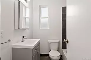 811 Courtlandt Ave, Bronx, NY 10451 - Photo 19