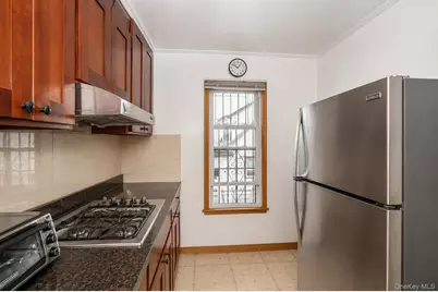 195-29 Jamaica Avenue, Hollis, NY 11423 - Photo 11