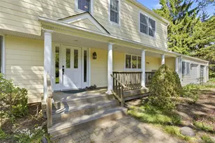 23 Woodhull Rd, East Setauket, NY 11733 - Photo 3