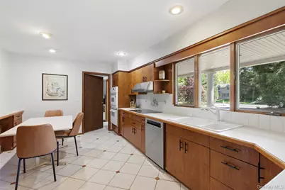 23 Woodhull Road, East Setauket, NY 11733 - Photo 13