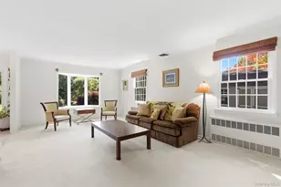 23 Woodhull Rd, East Setauket, NY 11733 - Photo 7