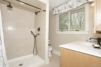 245 W Central Avenue, Pearl River, NY 10965 - Photo 23