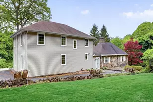 1225 Albany Post Rd, Croton on Hudson, NY 10520 - Photo 7