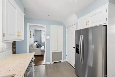 2197 Pine Street, Wantagh, NY 11793 - Photo 21