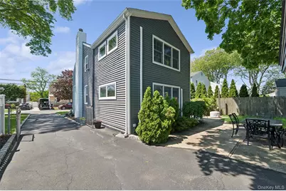 2197 Pine Street, Wantagh, NY 11793 - Photo 5