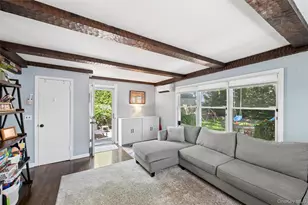 2197 Pine St, Wantagh, NY 11793 - Photo 15