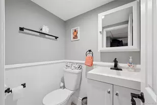 2197 Pine St, Wantagh, NY 11793 - Photo 33