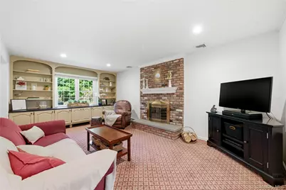189 Cambon Avenue, Saint James, NY 11780 - Photo 19