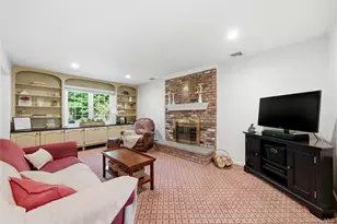 189 Cambon Ave, Saint James, NY 11780 - Photo 19
